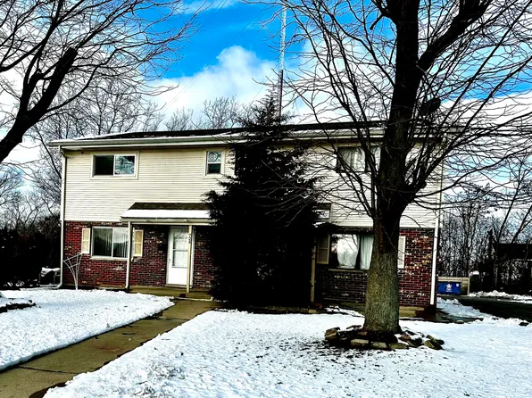 724 W Diversey Ave APT A, Addison, IL 60101