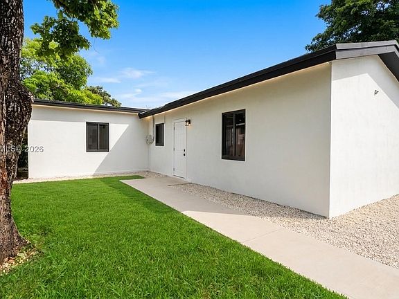 5th image of 1243 NW 29th Ter