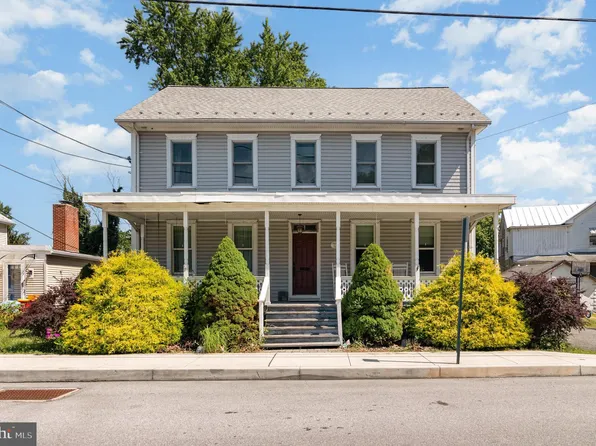 211 E Pine St, Mount Holly Springs, PA 17065