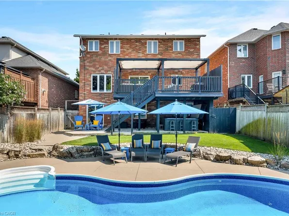 5 Volterra Ct, Hamilton, ON L8B 0K7