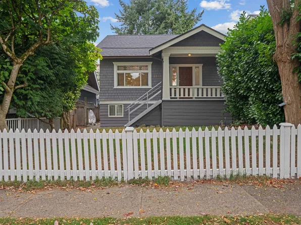 2343 W 45th Ave, Vancouver, BC V6M 2J5