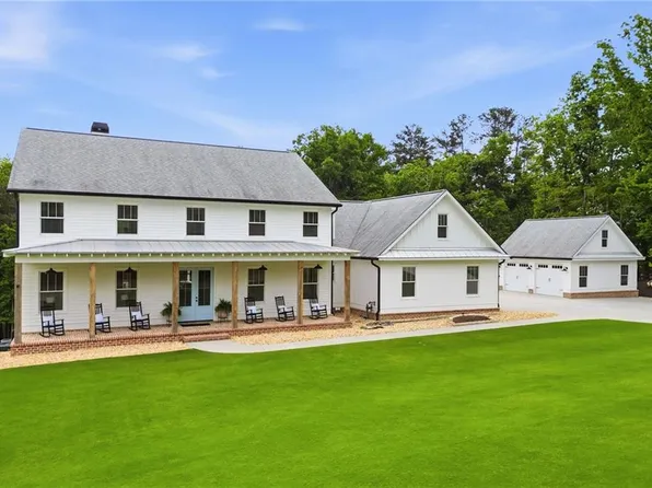 180 Laurel Ridge Ln, Ball Ground, GA 30107