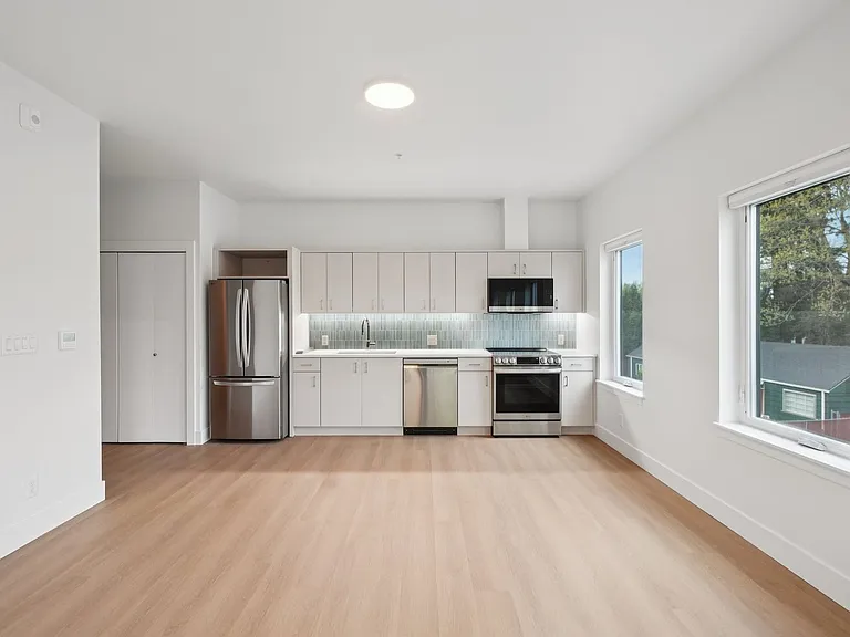 Boxcar Commons - Modern Living in Central Beaverton — Photo 48