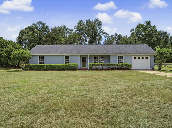 104 Honeysuckle Rd, Albany, GA 31705