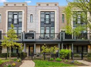 3024 W Newport Ave, Chicago, IL 60618