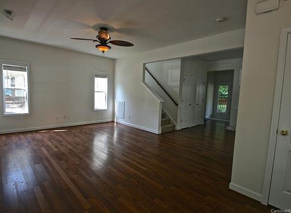 Open living room with ceiling fan