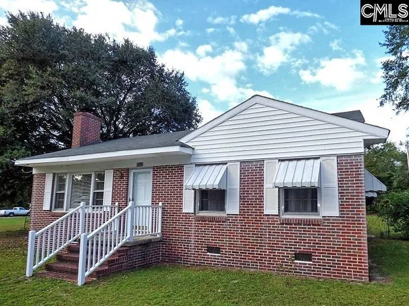 1431 Davis St, Camden, SC 29020