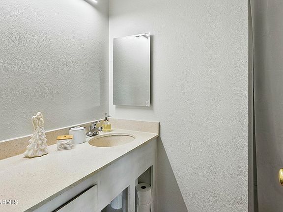 5th image of 4808 S Stanley Pl