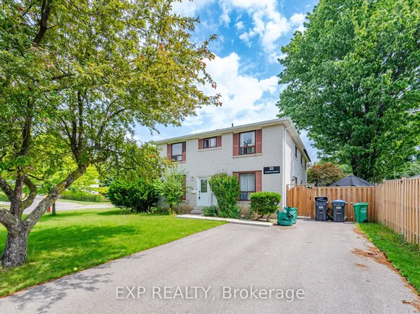 33 Earlsdale Cres, Brampton, ON L6T 3A7