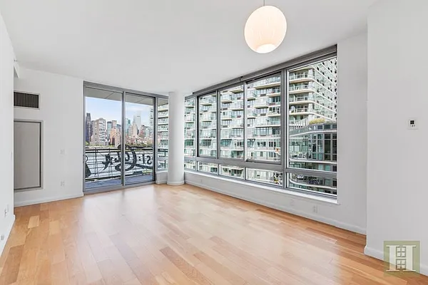 Sold by Halstead Real Estate | media 2