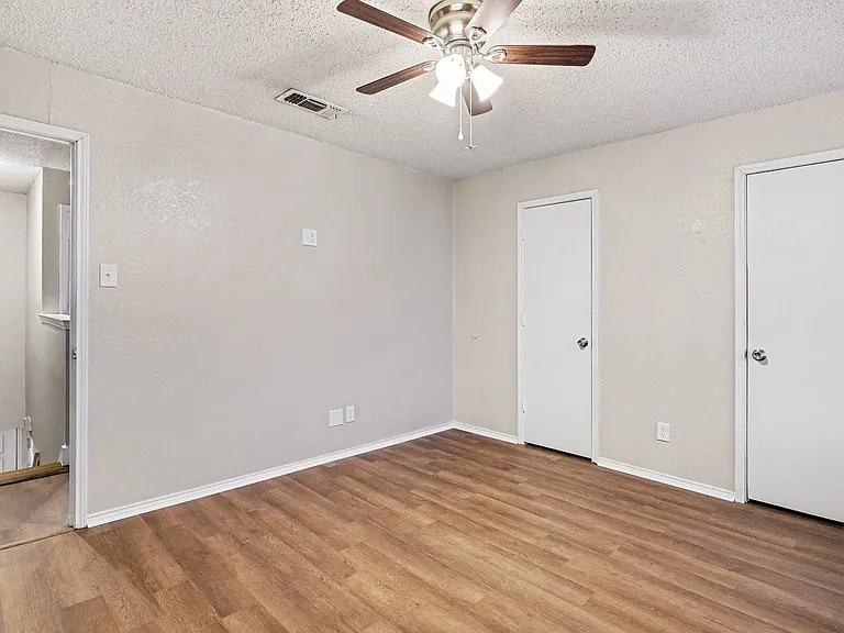 3301 Aurora St #B — Photo 13