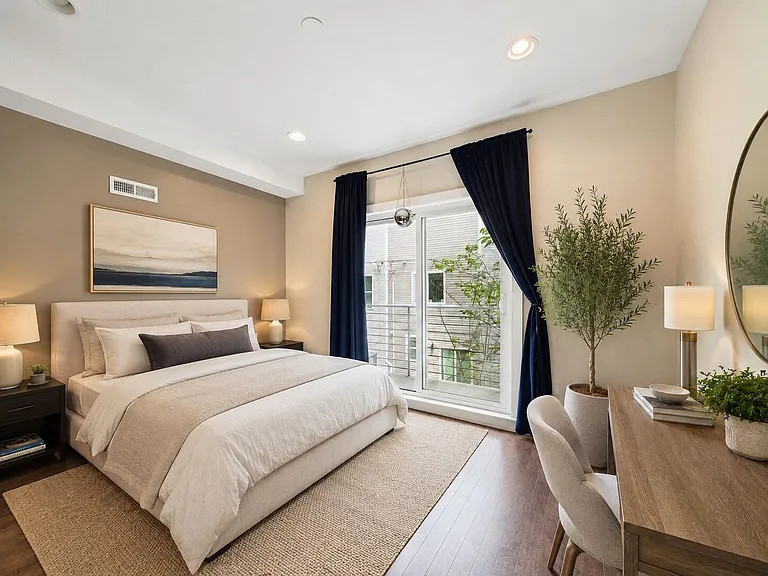 1435 S Taylor St — Photo 14