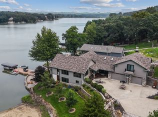 9239 Diamondhead Dr, Dexter, IA 50070