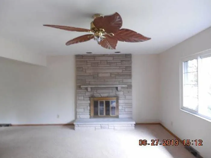 1621 Wilson Rd photo 1