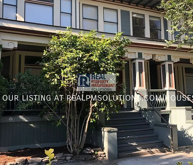 2223 NW Hoyt St — Photo 30