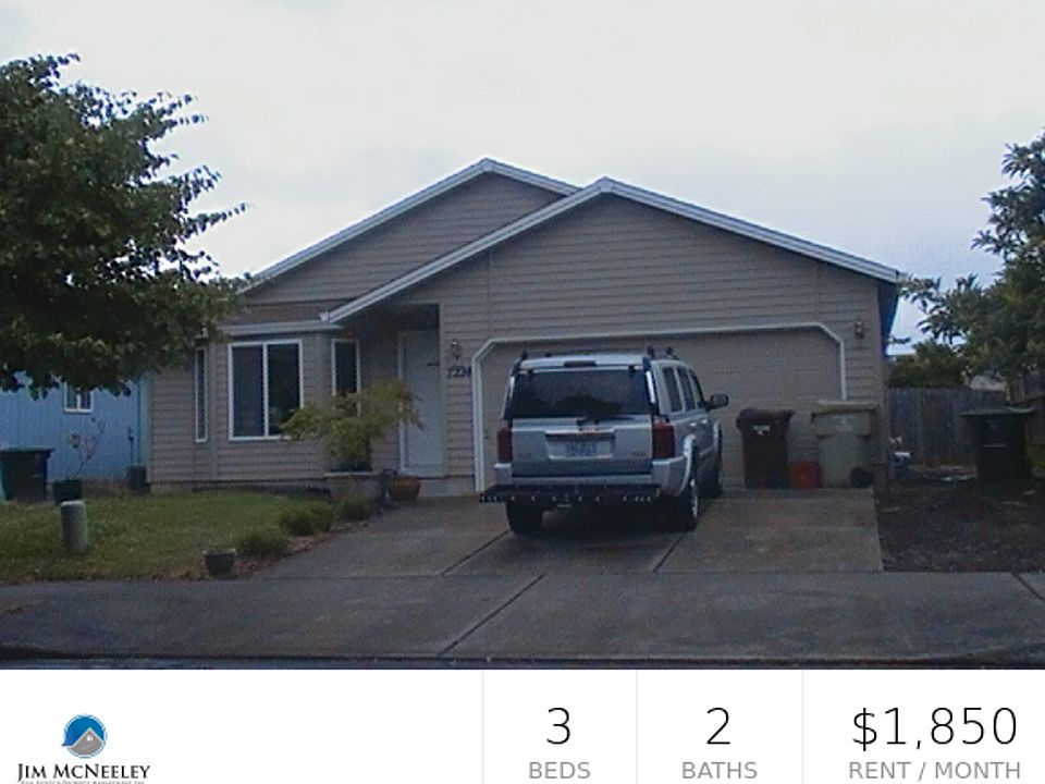 1st image of 7224 SE Ariel St