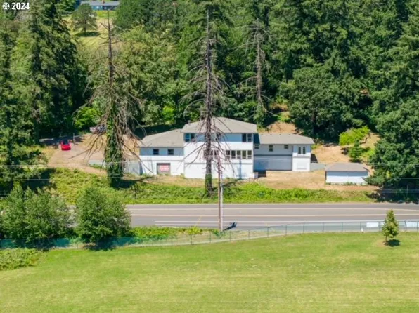 15990 SW 133rd Ave, Tigard, OR 97224