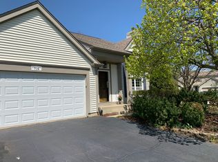 714 Edelweiss Dr, Lake Zurich, IL