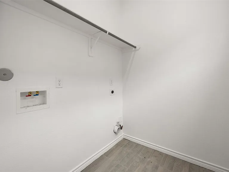 4406 Sterling St #B — Photo 30