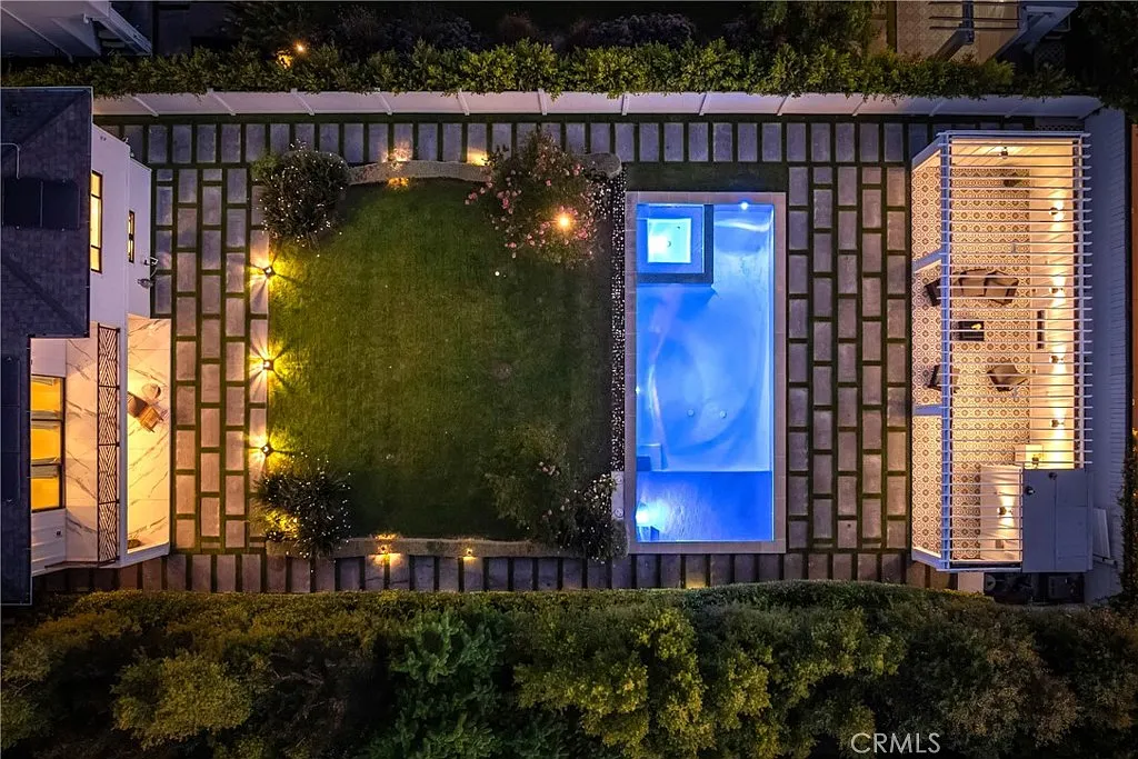 5 bed, 6.5 bath, 5010 sqft, $14,000 — Photo 3