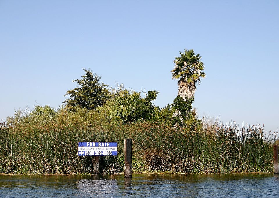 Docking area east side