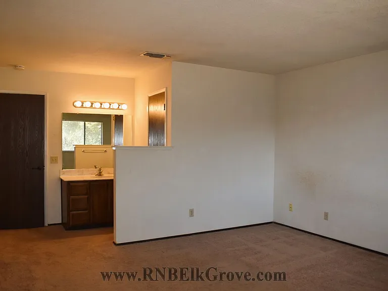 8700 Cullen Ct — Photo 5