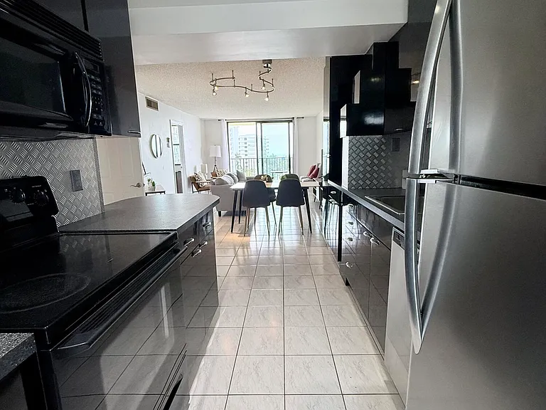 801 N Ocean Blvd #802 — Photo 8