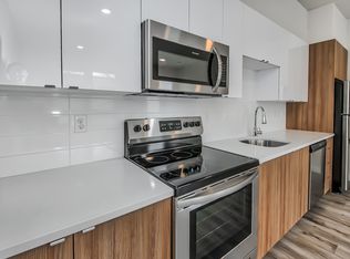 Harney, Portland, OR 97202