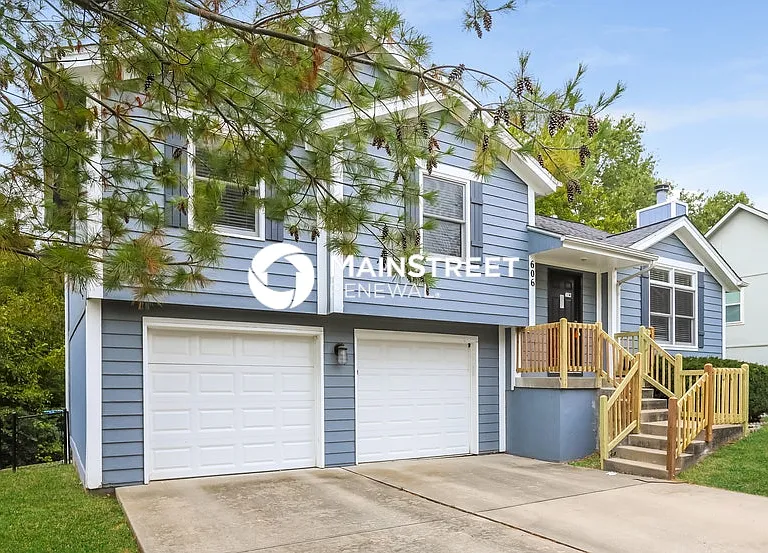 606 Canter St — Photo 2