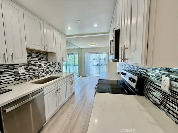 1344 N Martel Ave Unit 302, Los Angeles, CA 90046