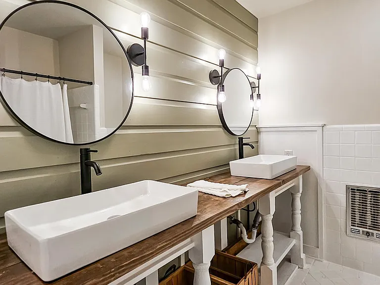 4033 Lucerne Dr SE — Photo 41