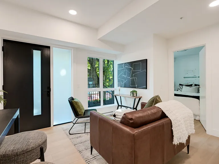 1124 Vancouver St — Photo 30
