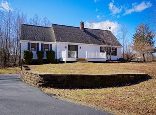 279 South Rd, Kensington, NH 03833