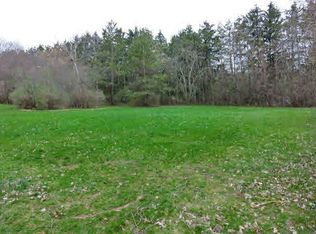 Crestwood Dr, Oshkosh, WI 54904