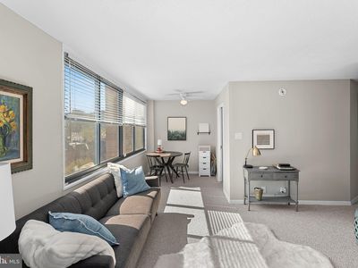 2201 L St NW APT 704, Washington, DC, 20037