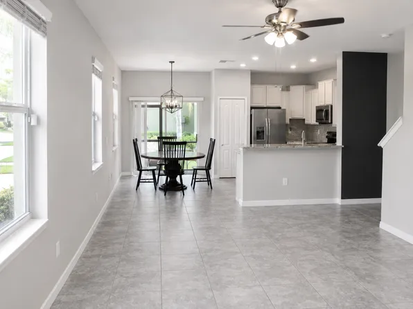 1702 Ivory Goose Pl, Ruskin, FL 33570