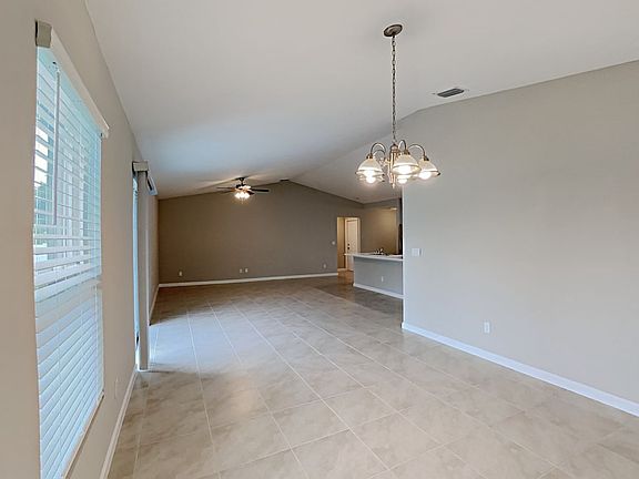 5th image of 2334 SW Wynnewood St