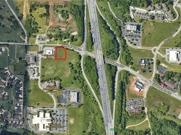 5201 Willow Creek Dr, Springdale, AR 72762