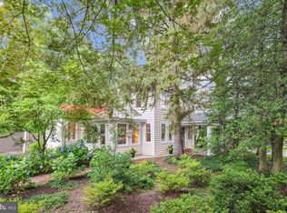 300 E Broad St, Falls Church, VA 22046