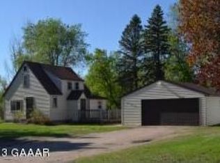 406 E 2nd St, Starbuck, MN 56381