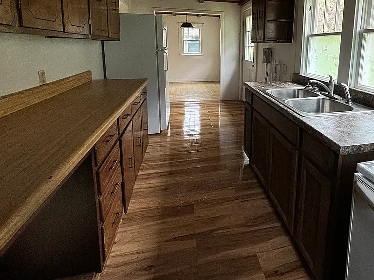 10217 Cumberland Rd — Photo 5