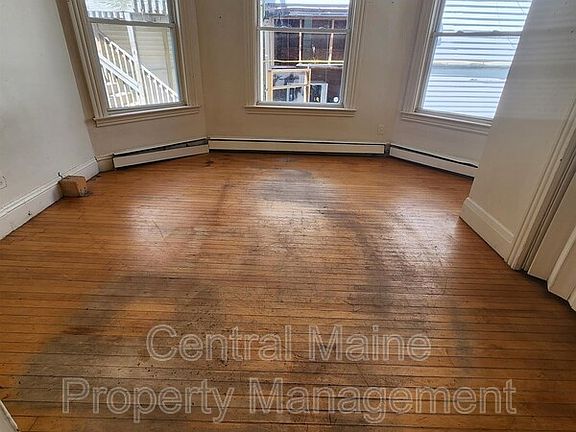 5th image of 193 Holland St #1