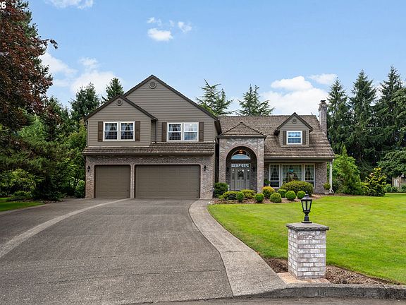 2nd image of 17011 NE 41st Cir