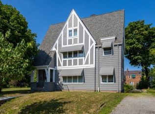 3372 Colwyn Rd, Shaker Heights, OH 44120