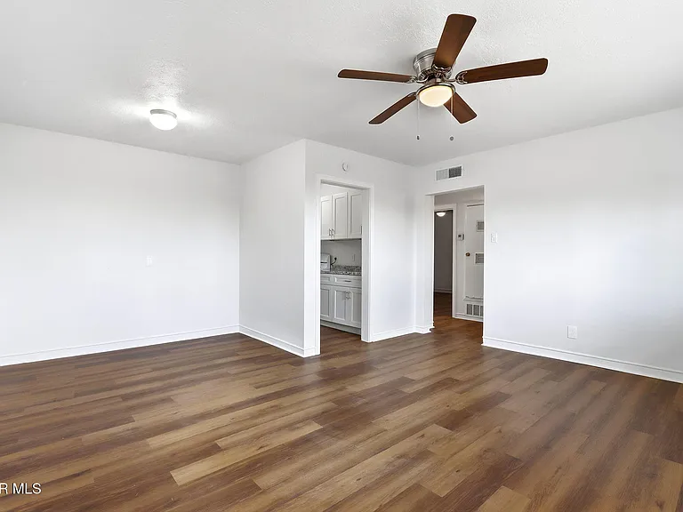 2413 Copper Ave #A — Photo 12