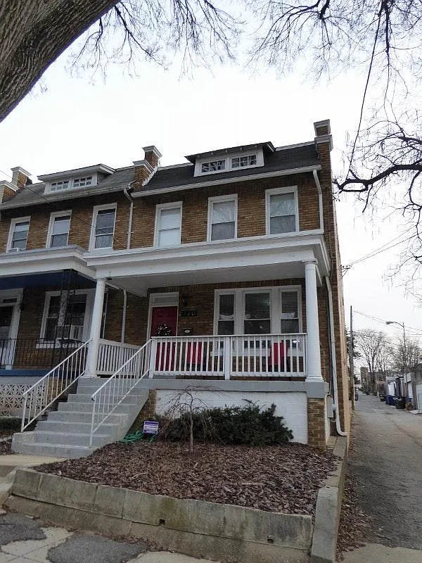720 Decatur St NW photo 1