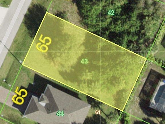 3rd image of 111 Boxwood Ln