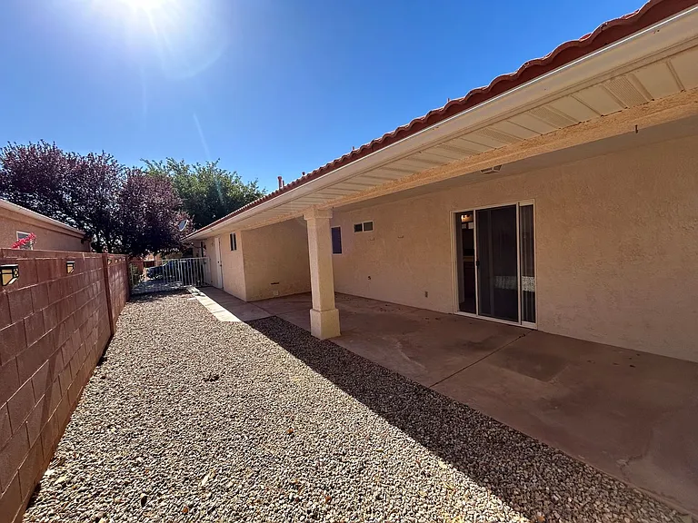 2405 S 770 W — Photo 31