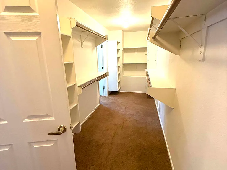 5200 W Shannon St — Photo 12