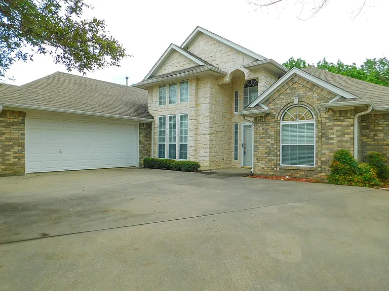 502 Hillcrest Ln — Photo 5